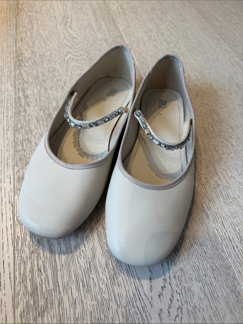 Zara kids Crystal Strap Ballet Flats in Light Beige